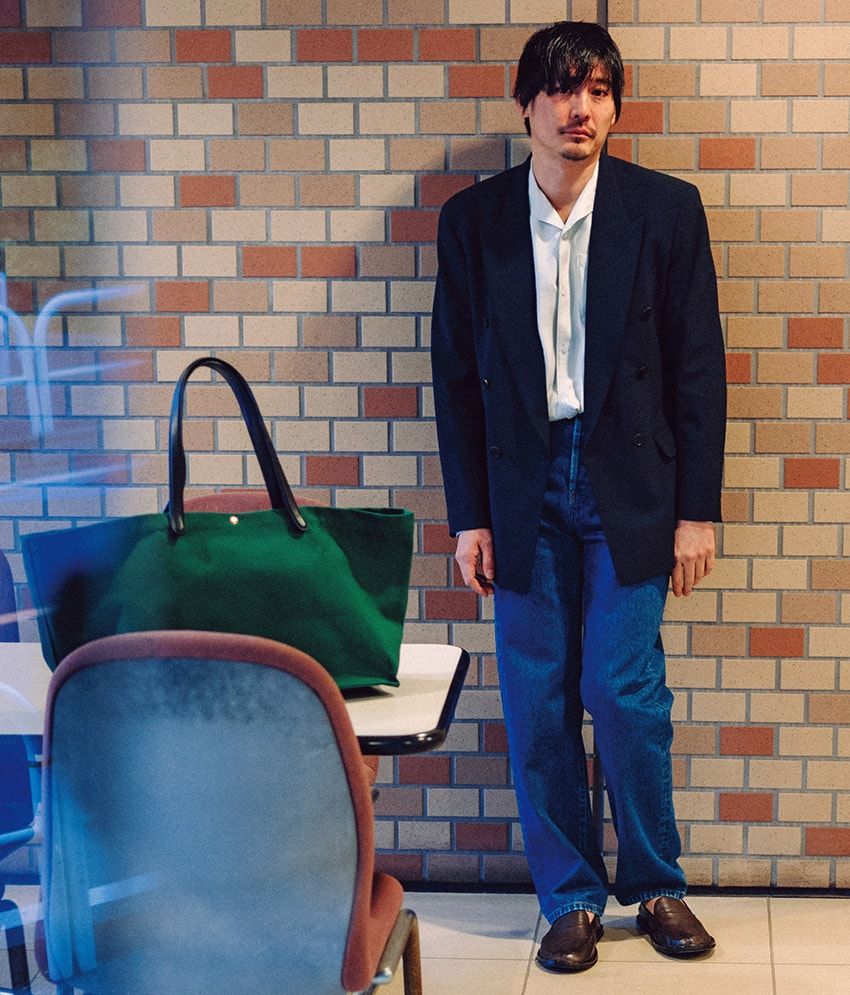 ロエベはヴィンテージ風、ジル サンダーはリジッド。日常を彩るプレシャスなデニムスタイル4例 - 3枚目の画像