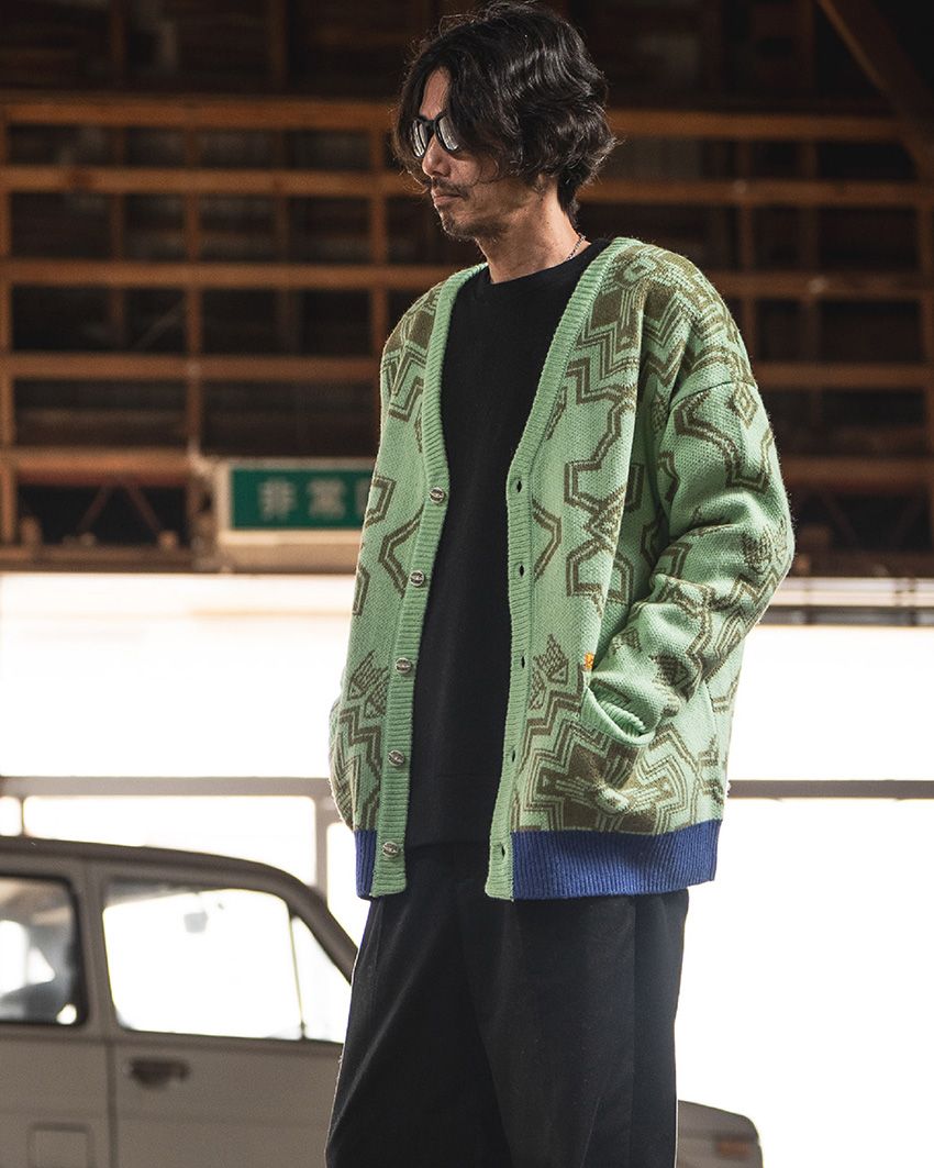 「オールドマウンテン」の服はギアと同様にこだわり満載！ネイタルデザイン協業のカーディガンも - 1枚目の画像