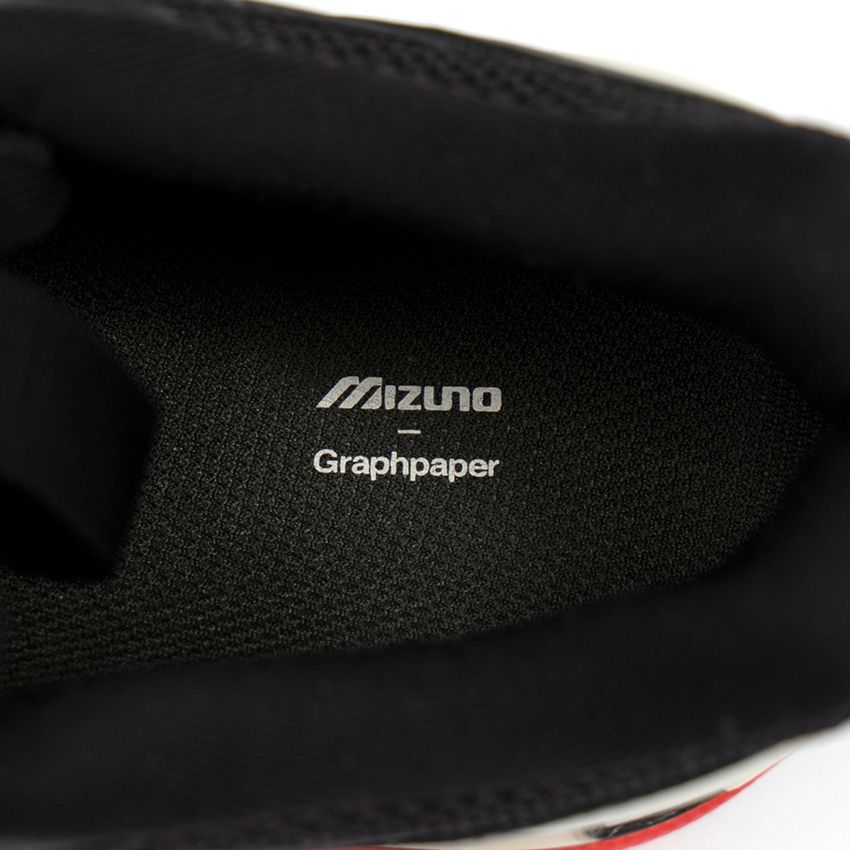 墨をテーマにグラフペーパーがミズノとコラボ！ロゴを排したミニマルなデザインに最新テック搭載 - 2枚目の画像