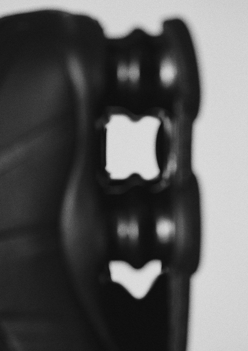 ナイキ「ショックス R4」2001年の人気モデルが進化！GR8で白と黒が先行販売 - 33枚目の画像