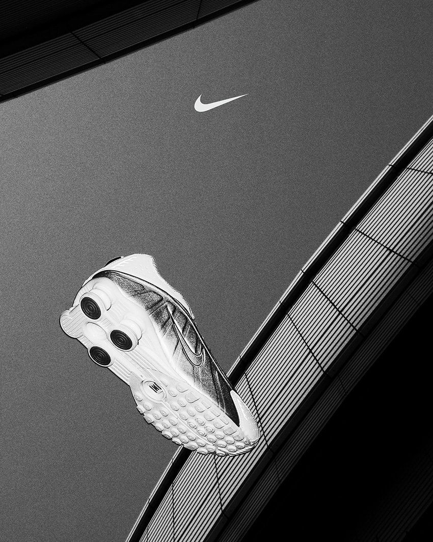 ナイキ「ショックス R4」2001年の人気モデルが進化！GR8で白と黒が先行販売 - 31枚目の画像