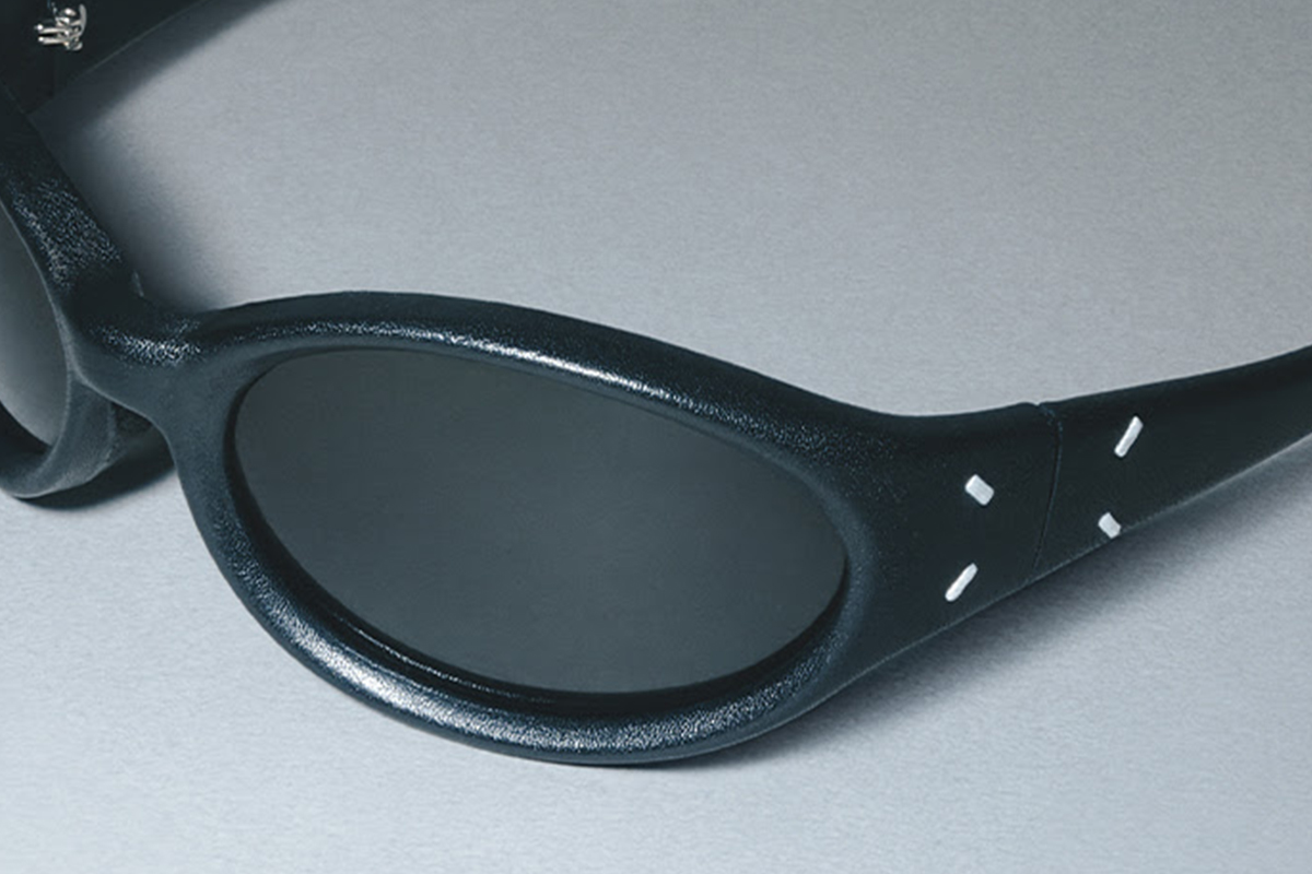 4本の白いステッチが目印！「ジェントルモンスター×メゾン マルジェラ