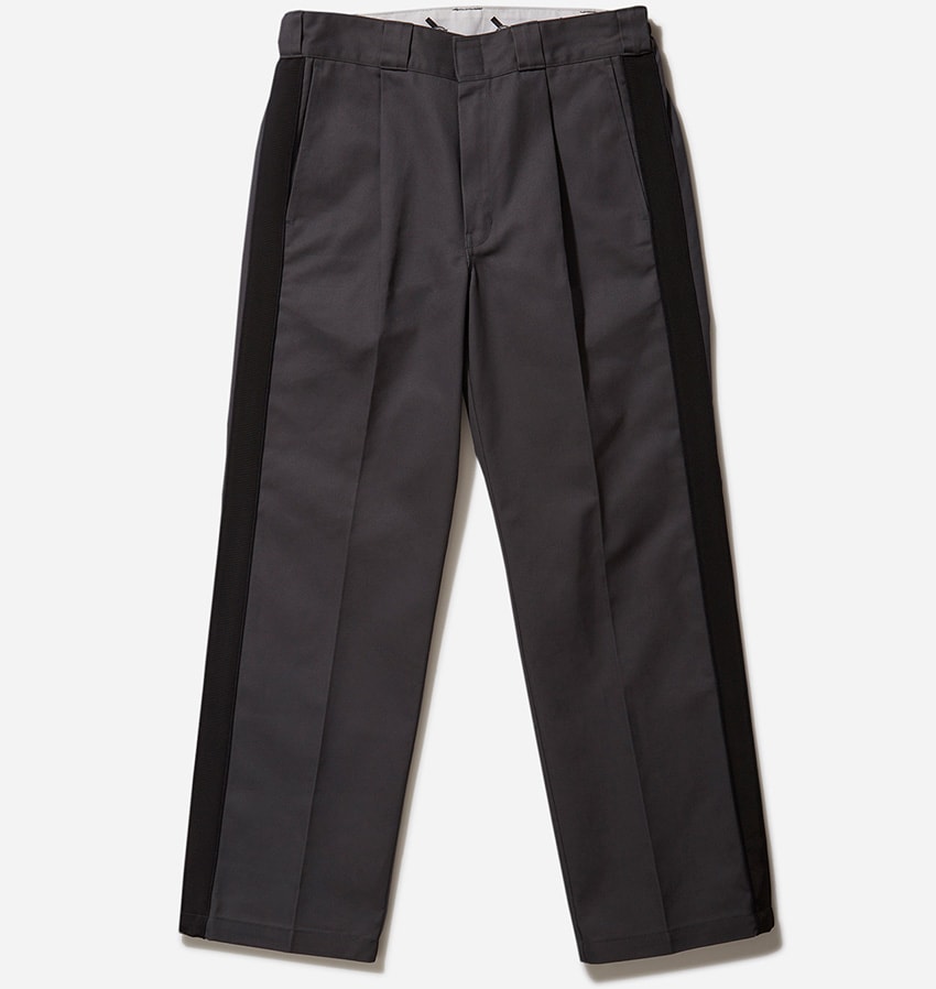 サタデーズがディッキーズに別注したキレイめ2本。意外な進化を遂げた