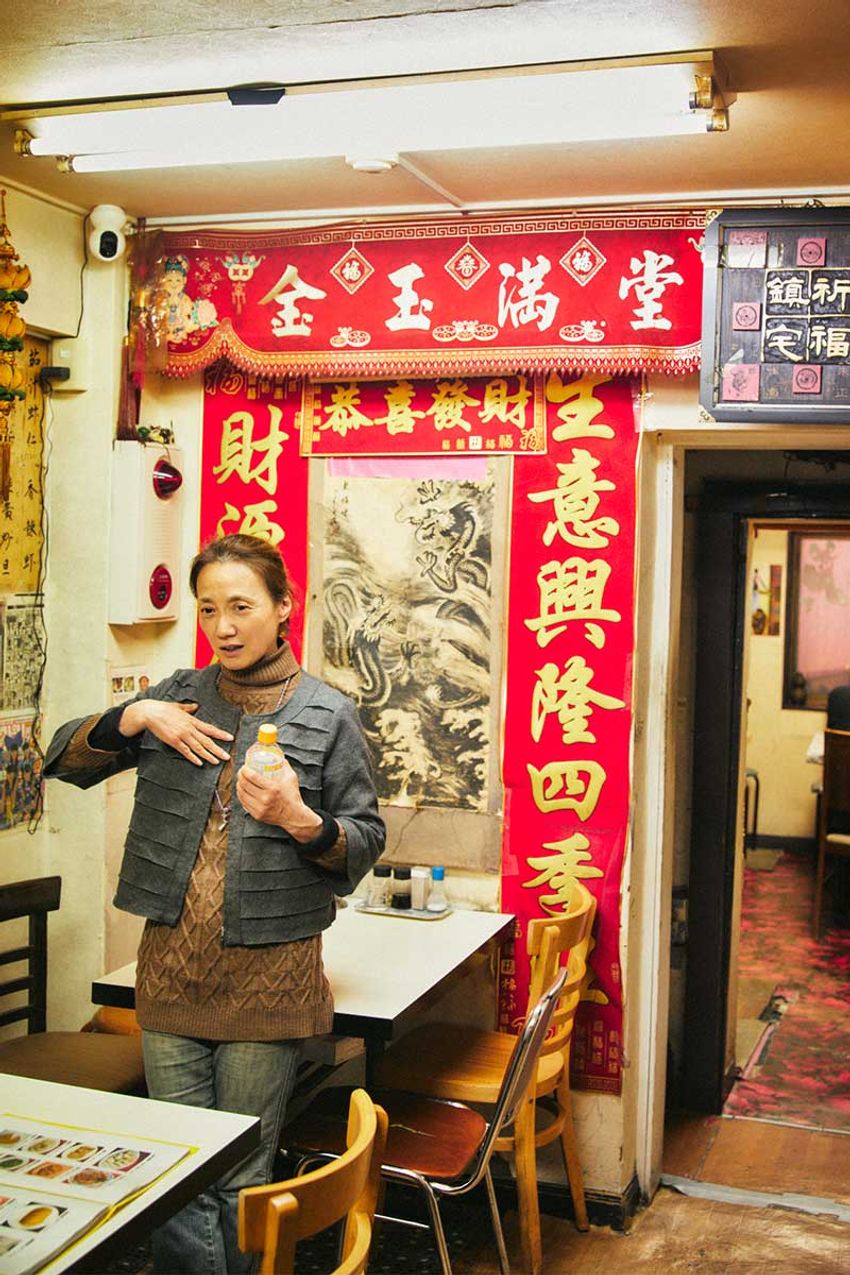 歌舞伎町を根城にして30年。「上海小吃」の看板店長が語る“刺激的”な街と味 - 8枚目の画像