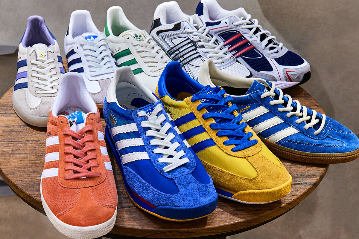 【新品未使用】アディダスオリジナルス グリーン XL IZ2415 国内1月9日発売予定】アディダス オリジナルス ZX トーション 全
