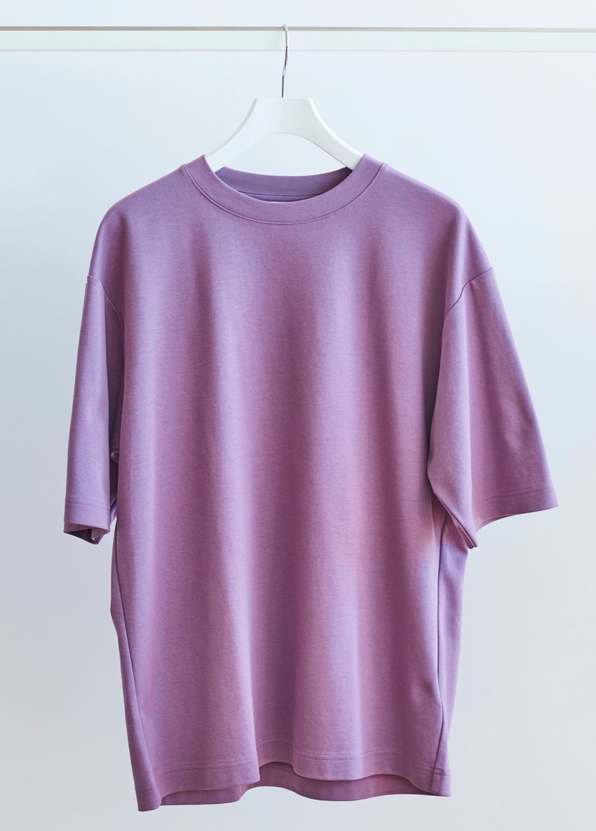 「ユニクロ」エアリズムの新作TシャツはNEWカラーに注目！ ボーダー、Vネック……大人に似合う3選 - 7枚目の画像