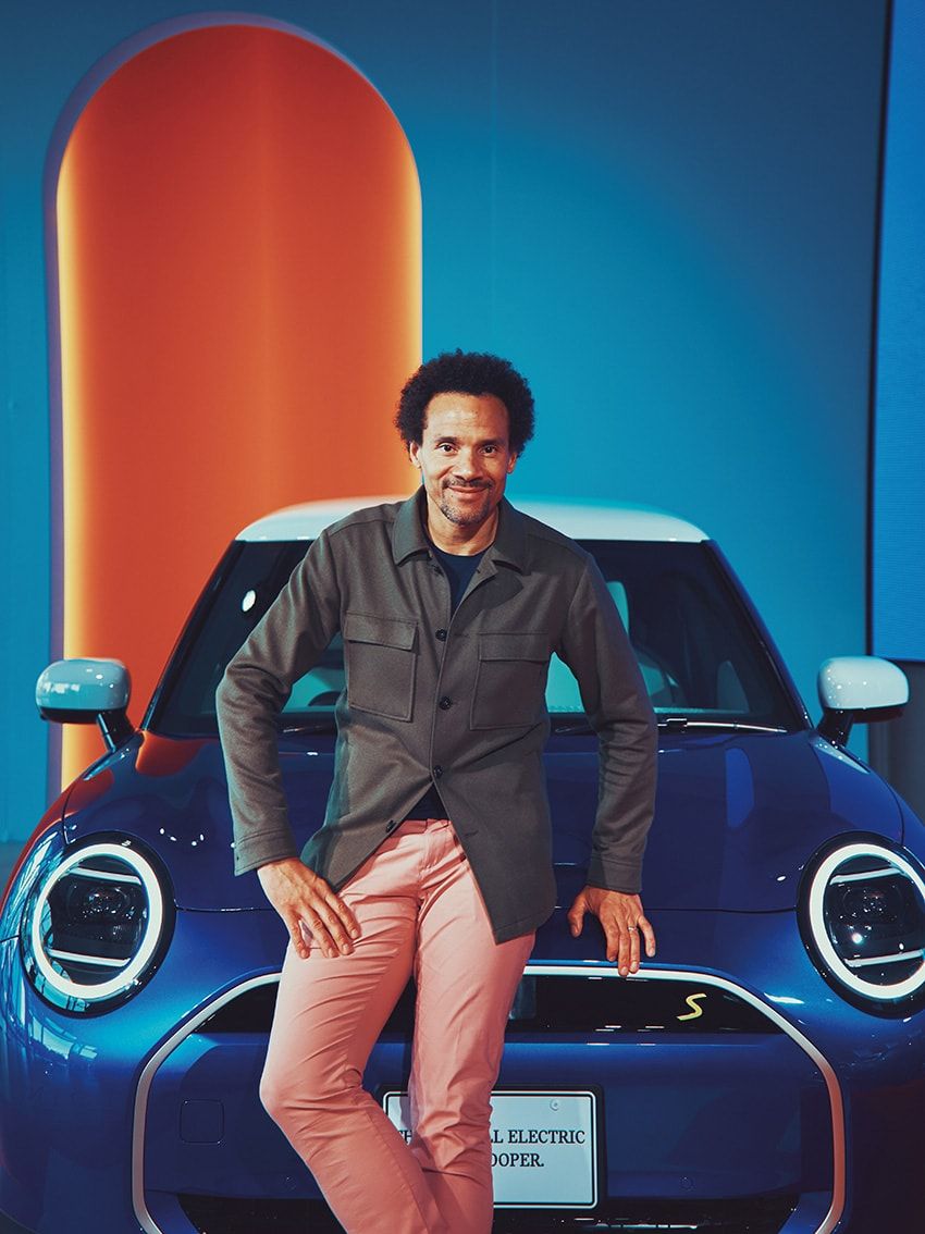 「ミニ」デザイン部門責任者オリバー・ハイルマーさん「日本の車シーンは実に興味深いですね」 - 2枚目の画像