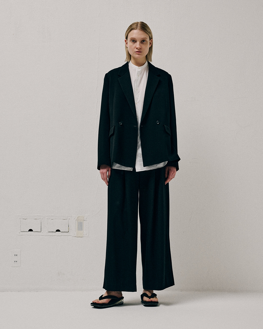 スニーカーと雪駄を融合した「雲駄」をグラフペーパーがブラックのワントーンでアレンジ！ - 3枚目の画像