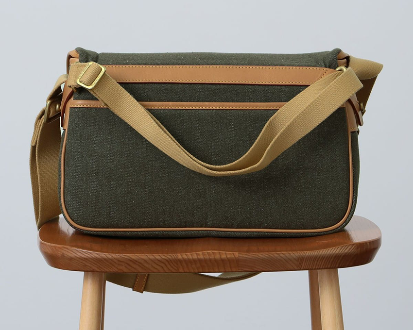 “グリーンデニム”のハンディング ワールド。「ビームスF」がアイコンバッグをこだわりのアレンジ！ - 13枚目の画像