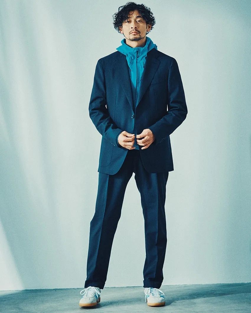 【季節の変わり目に役立つファッション】万能色“青”をテーマにシャツ、カーデ、アウトドア服など - 7枚目の画像