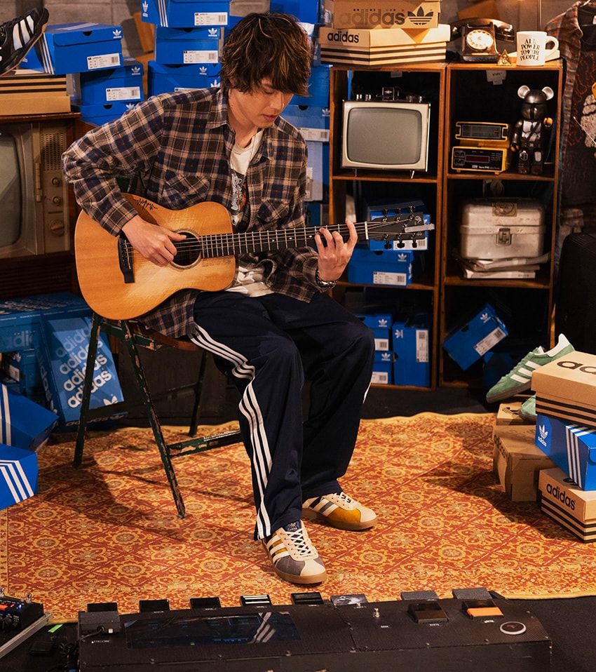 アトモス別注「ガゼル 85」は素材違いのパッチワークデザイン。履き込めば経年変化も楽しめる！ - 3枚目の画像