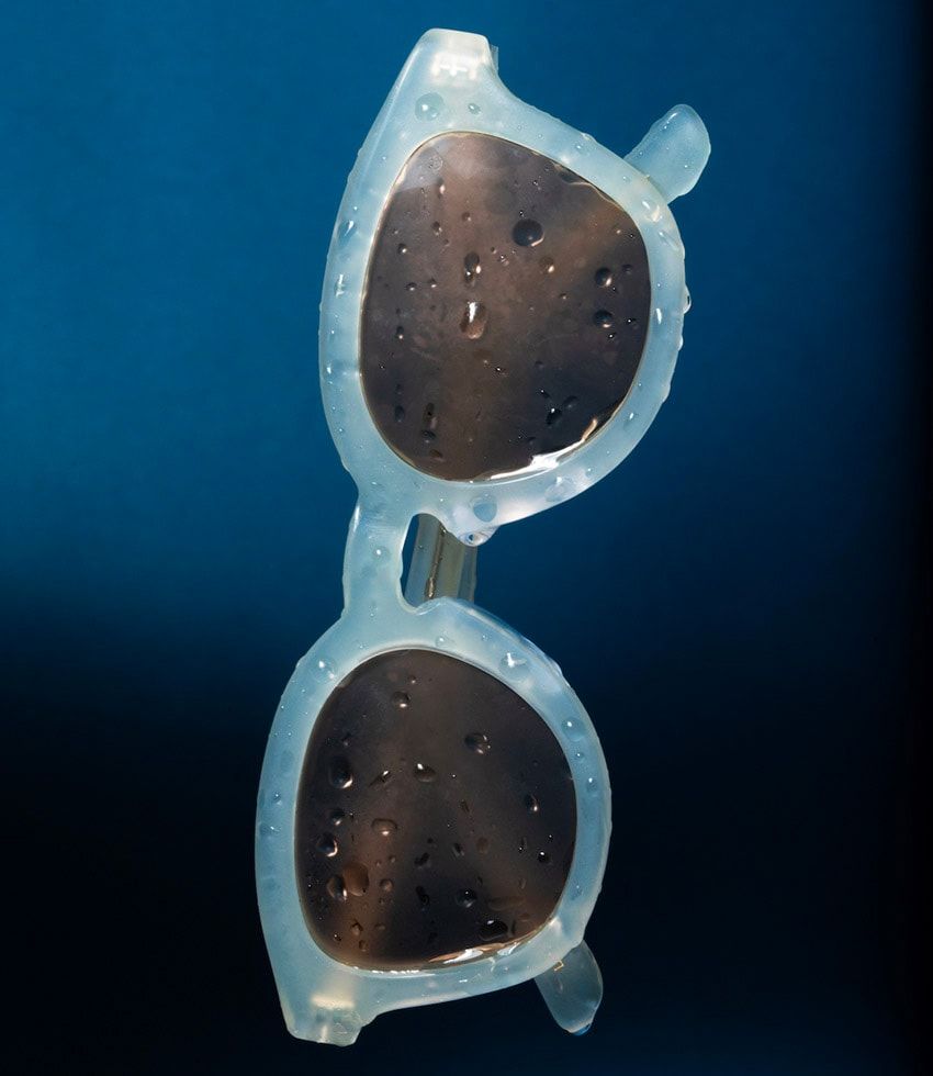 アヤメとレモンサワー。カバーコードが別注した粋なサングラスはフレームがスカッと清涼 - 11枚目の画像