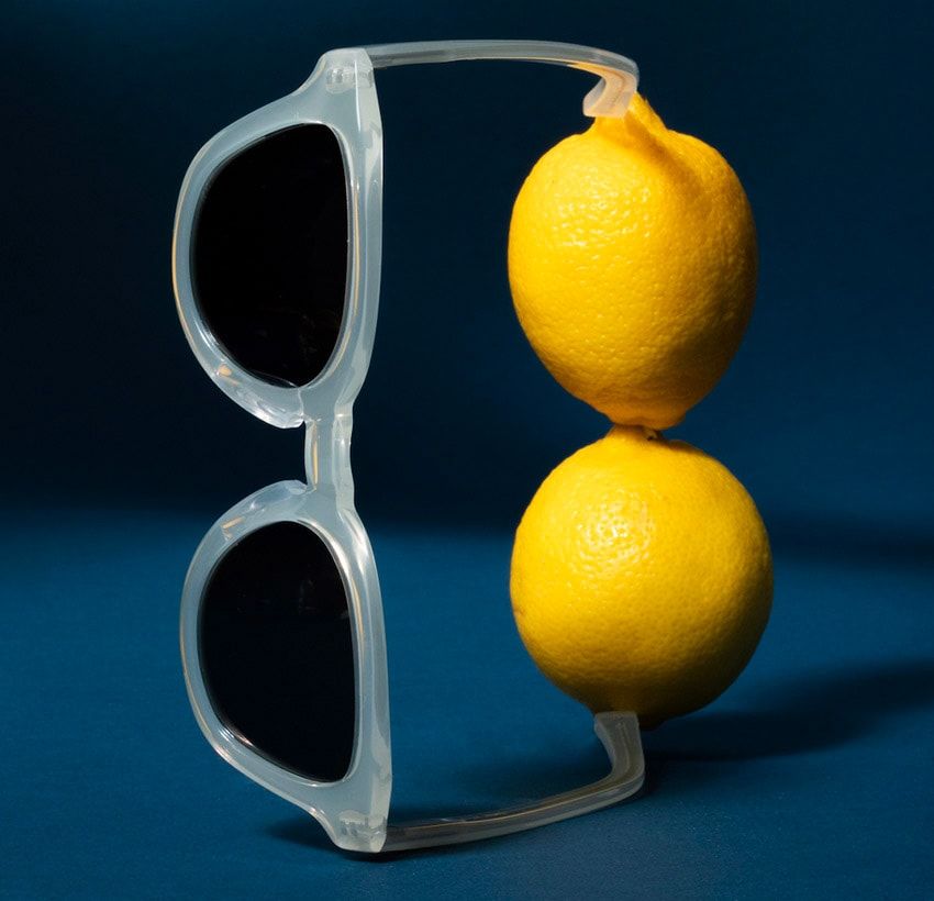 アヤメとレモンサワー。カバーコードが別注した粋なサングラスはフレームがスカッと清涼 - 12枚目の画像