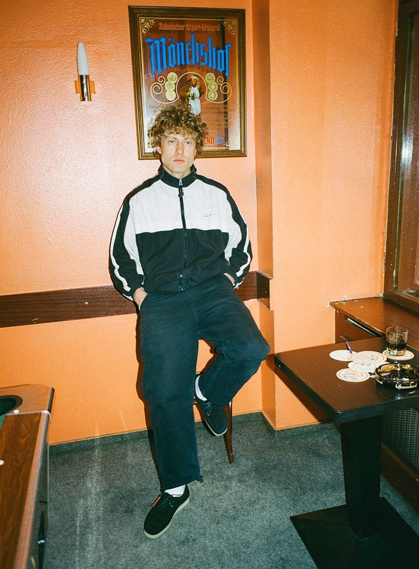 注目のスケートブランド「Civilist」がクラークスのワラビー＆トレック ミュールをアレンジ - 11枚目の画像