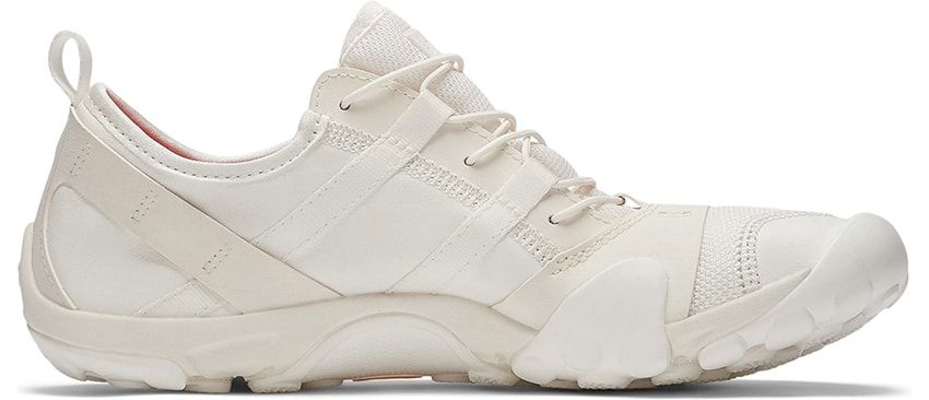 変わり種「ニューバランス」はMT10O。裸足のような履き心地がウリのイッセイ ミヤケ協業モデル - 9枚目の画像