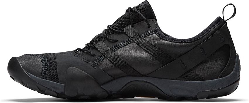 変わり種「ニューバランス」はMT10O。裸足のような履き心地がウリのイッセイ ミヤケ協業モデル - 26枚目の画像