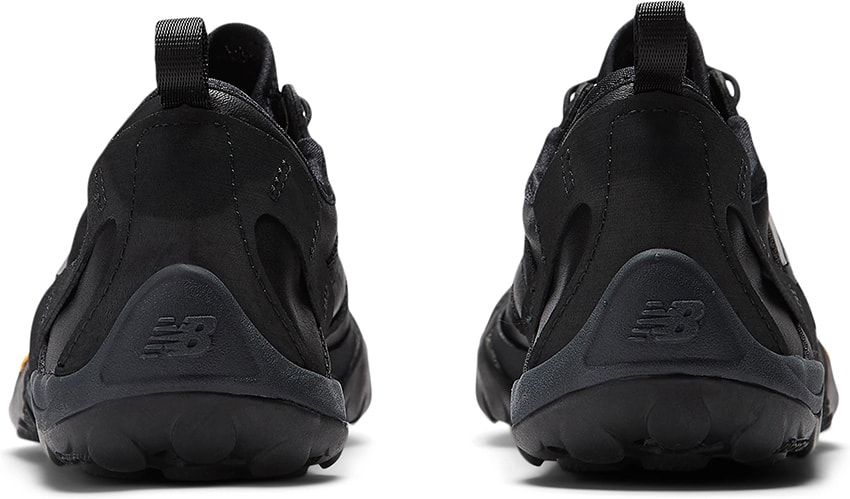 変わり種「ニューバランス」はMT10O。裸足のような履き心地がウリのイッセイ ミヤケ協業モデル - 33枚目の画像