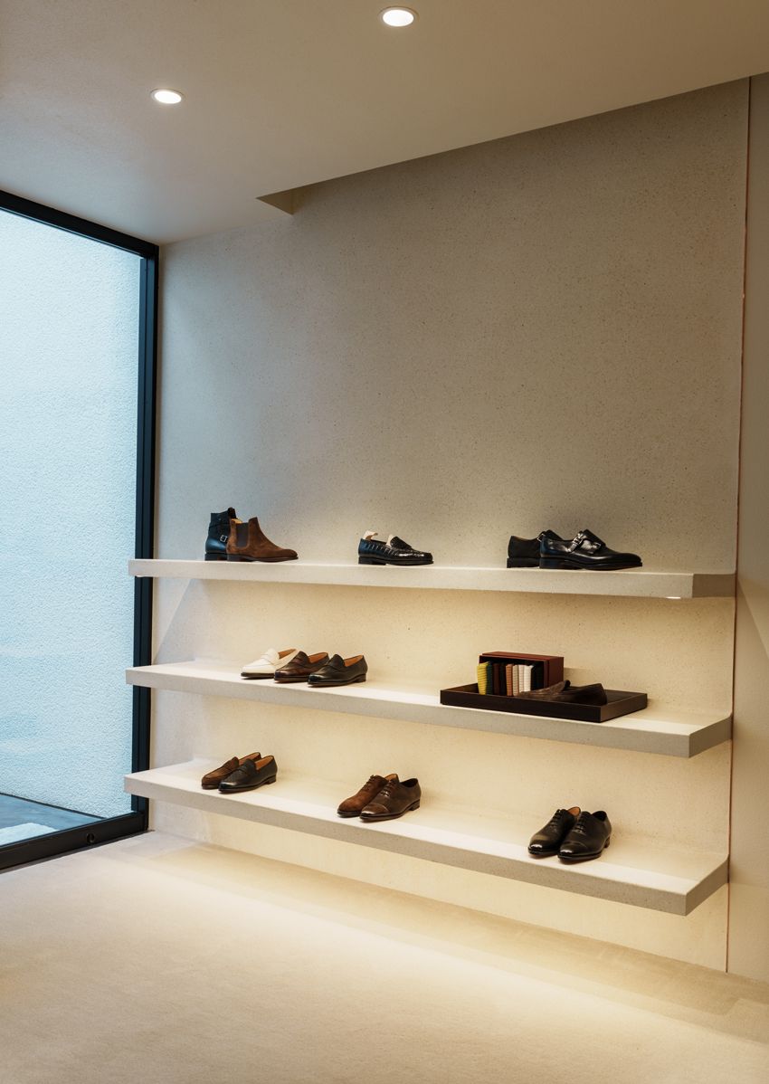 ジョンロブの草履は「ZOORI」。和洋折衷の真骨頂は新たにできた京都店の限定品 - 8枚目の画像