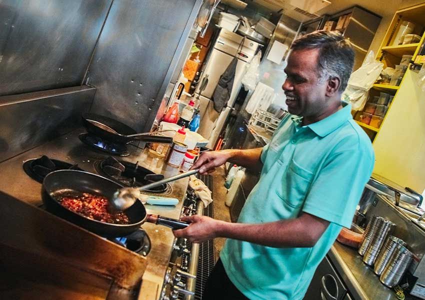 「北と南では食べるカレーが違うんだ」南インド出身シェフが経堂で伝える母国の食文化 - 12枚目の画像