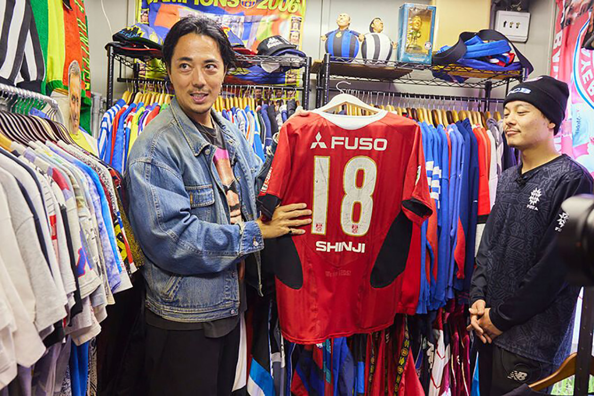 バースシティFC ユニフォーム　サッカー　古着 マンチェスターシティ 24-25 サード 半袖 ユニフォーム No.25 長谷川