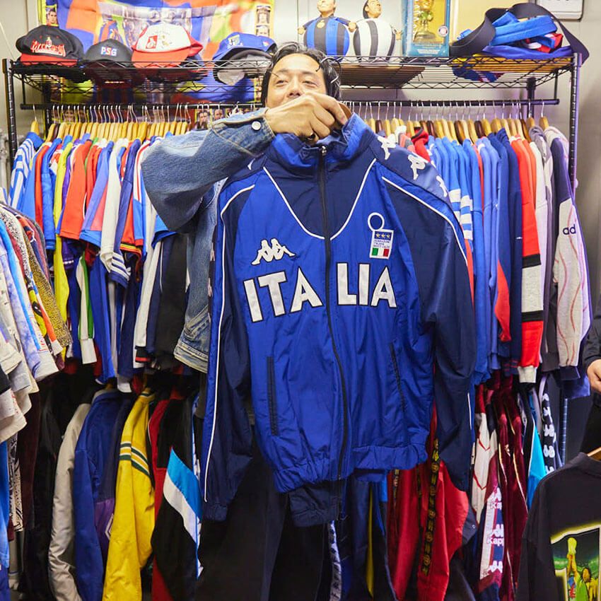 鈴木真悟がディグる「初心者も挑戦しやすいサッカー古着」ベッカムTシャツ、マンUアウター…… - 12枚目の画像
