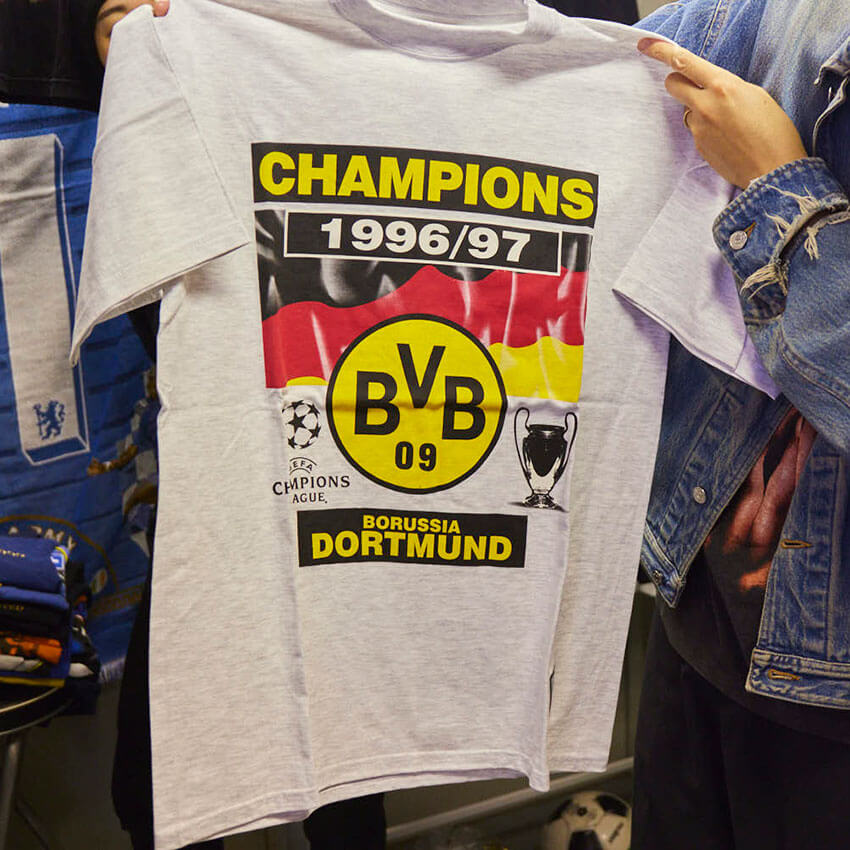 鈴木真悟がディグる「初心者も挑戦しやすいサッカー古着」ベッカムT