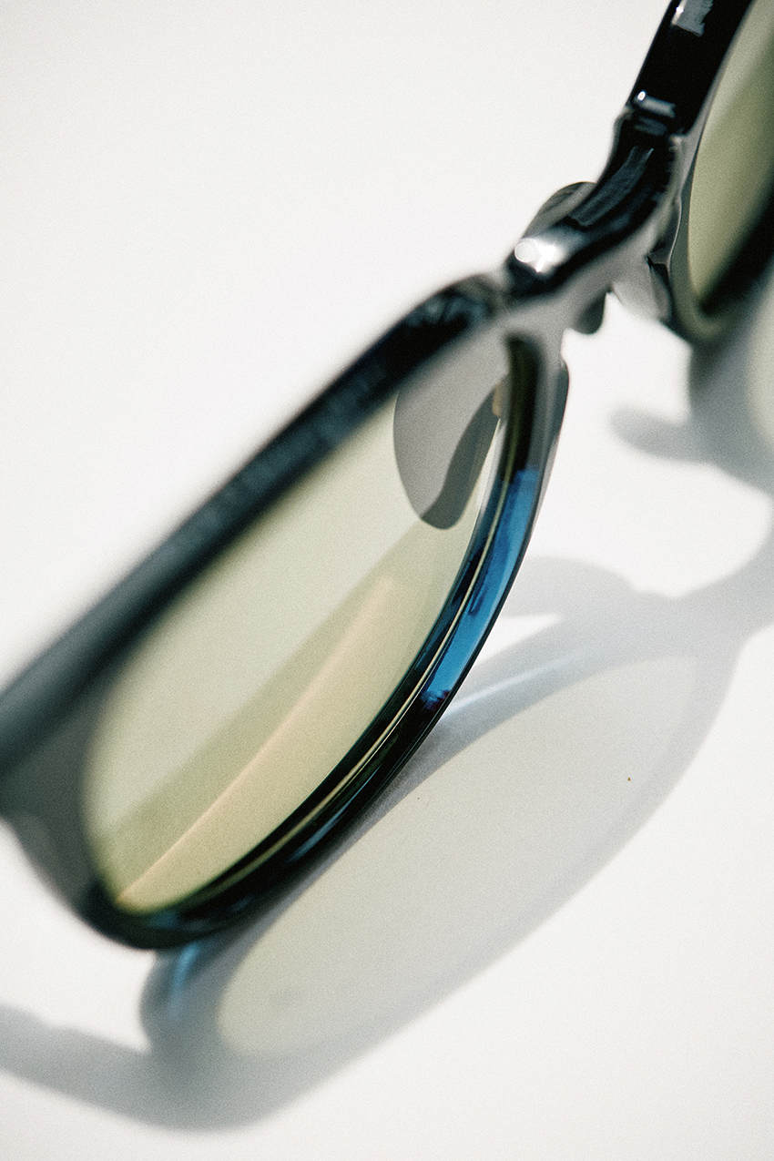 レンズから開発した「ブリーフィング ゴルフ×アイヴォル」のサングラスは誰もが似合う。今回も即完か！ - 3枚目の画像