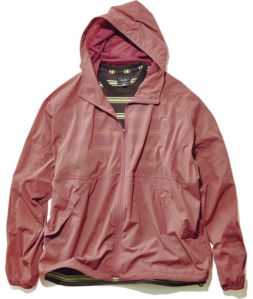 今、欲しいライトアウターの条件「軽くて透け感あり」。重ね着も持ち運びにも便利なスケカル6選 - 2枚目の画像