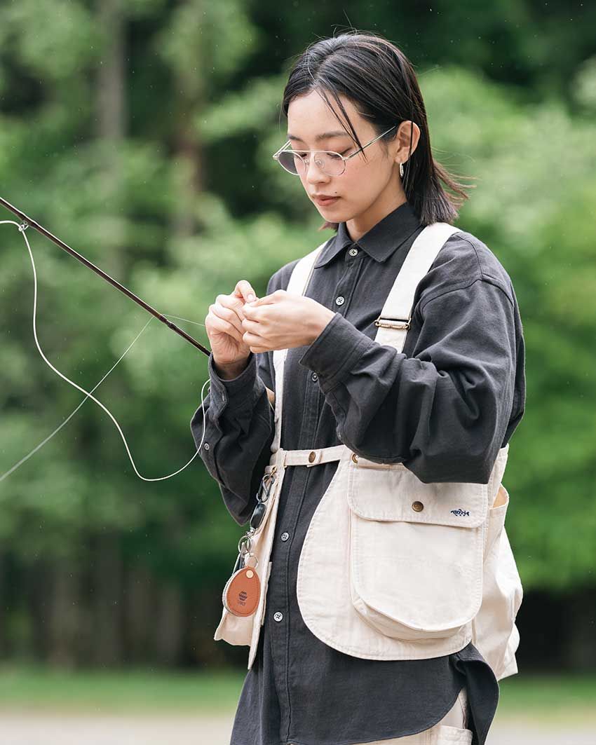 Leeをアウトドア仕様にしたコラボアイテム。フォックスファイヤーと考案したベストは街使いにも！ - 2枚目の画像