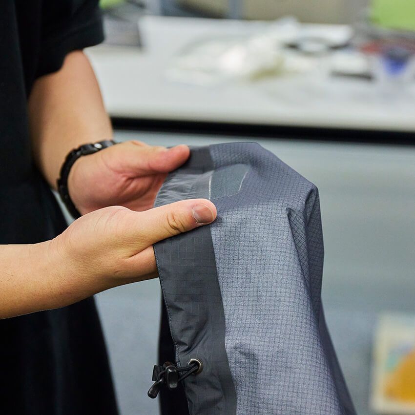 【フェスでも活躍】ゴアテックス製品は洗濯NG？ 乾燥機はOK？ ゴア社の専門家に聞いた正しい洗い方 - 16枚目の画像