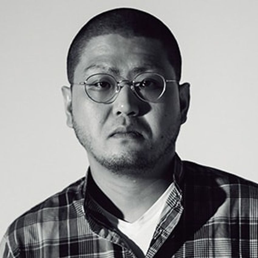 デザイナー直伝！夏の一張羅にふさわしい“色モノ”Tシャツ集。ミハラヤスヒロ、オーラリーetc. - 3枚目の画像