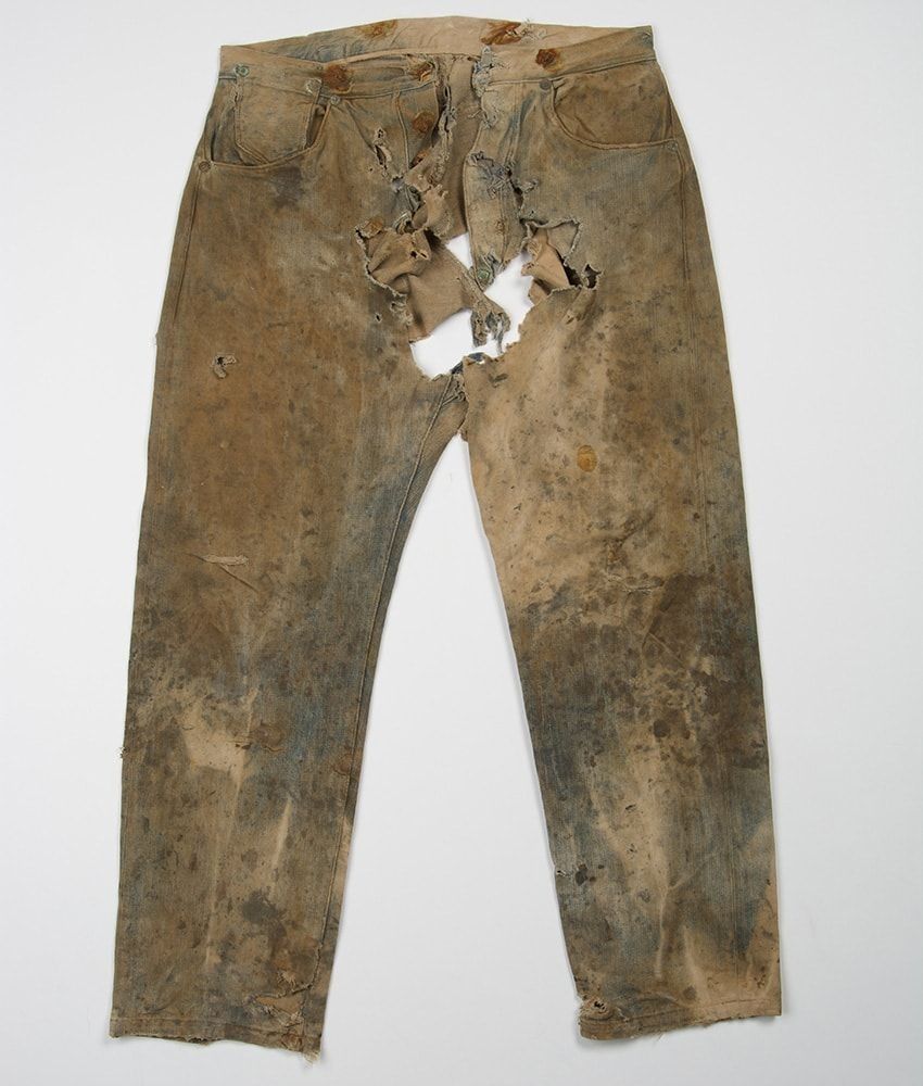 “大人のキャップ”の正解をスナップから。クラークス「ワラビー」が“耐水”仕様に！【今週の人気記事TOP5】 - 3枚目の画像