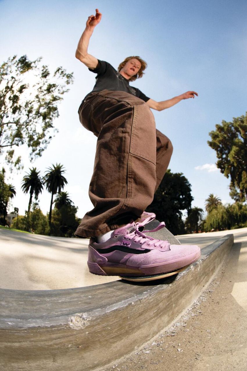 最新テクノロジーが満載の「ヴァンズ」新モデル“AVE 2.0”に夏に最適なメッシュアッパーが登場！ - 10枚目の画像