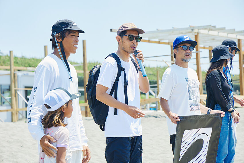 Gショックが湘南で初のビーチクリーン開催！花井祐介さんやSFJメンバー