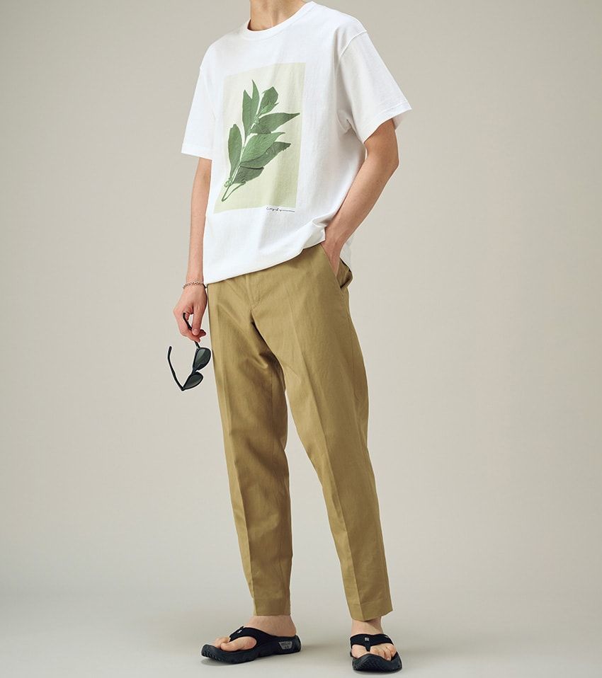 “休日スラックス”でTシャツ＆サンダルに上品さをプラス！選びのコツは「クラシックな専業ブランド」 - 2枚目の画像