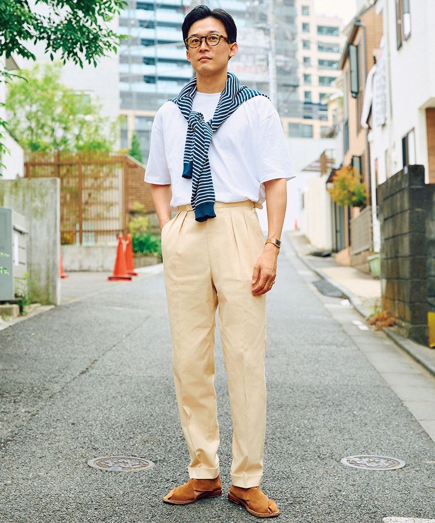 “休日スラックス”でTシャツ＆サンダルに上品さをプラス！選びのコツは「クラシックな専業ブランド」 - 4枚目の画像