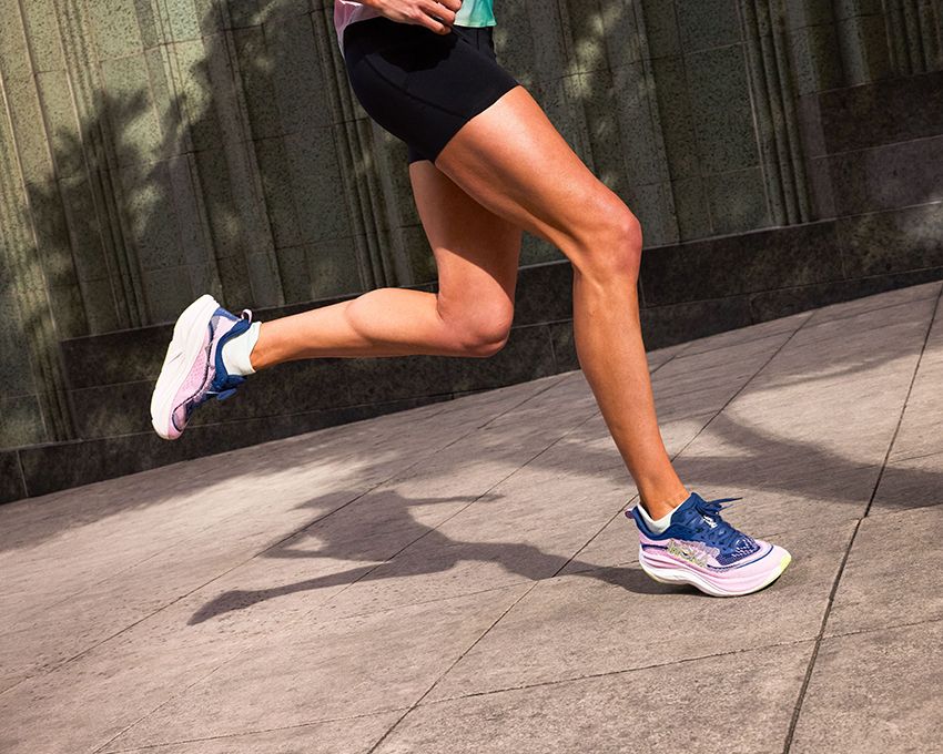 HOKAから新作「スカイフロー」登場！抜群のクッション性と弾むような走り心地 - 7枚目の画像