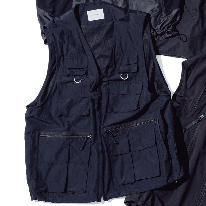 アクティブな夏、“ベスト”はブラックカラーが正解！手ぶら派はぜひお試しを