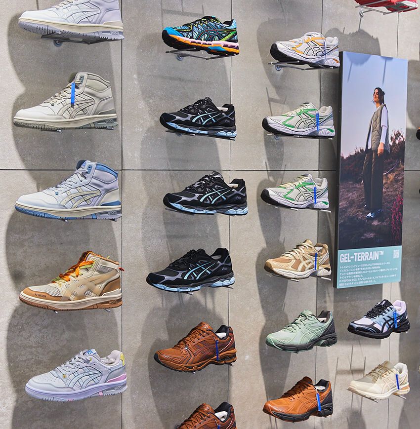 人気加速中の「アシックス」に潜入！ゲルNYC、新作コートシューズ……注目4足を紹介 - 17枚目の画像