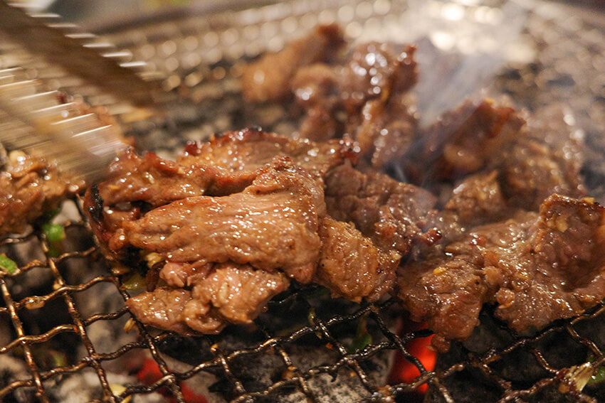 塩バターの“生カルビ”が激ウマ！ 韓国在住7年の元ビームス社員が推薦するソウルの有名焼肉店 - 24枚目の画像