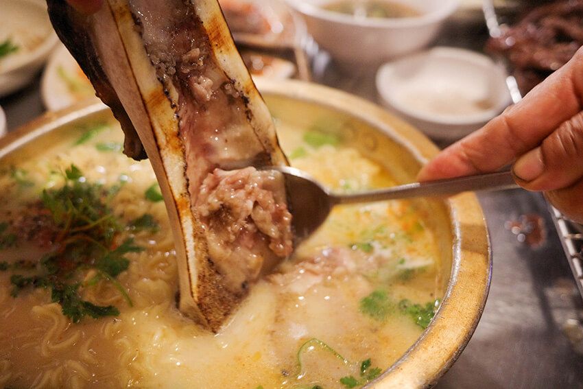 塩バターの“生カルビ”が激ウマ！ 韓国在住7年の元ビームス社員が推薦するソウルの有名焼肉店 - 18枚目の画像