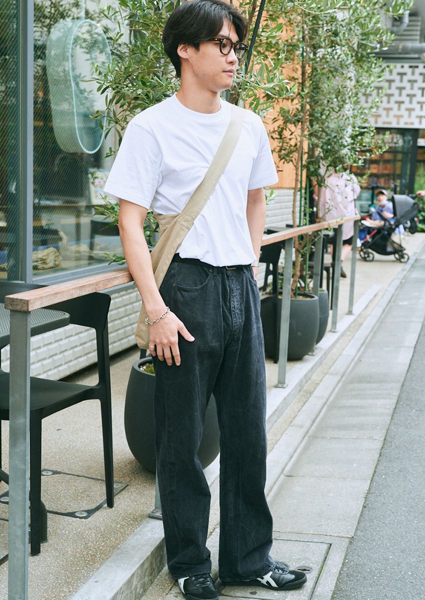 真夏のデニムスタイルを20代、30代、40代のスナップで。リーバイス、ディッキーズ、ラングラーetc. - 5枚目の画像