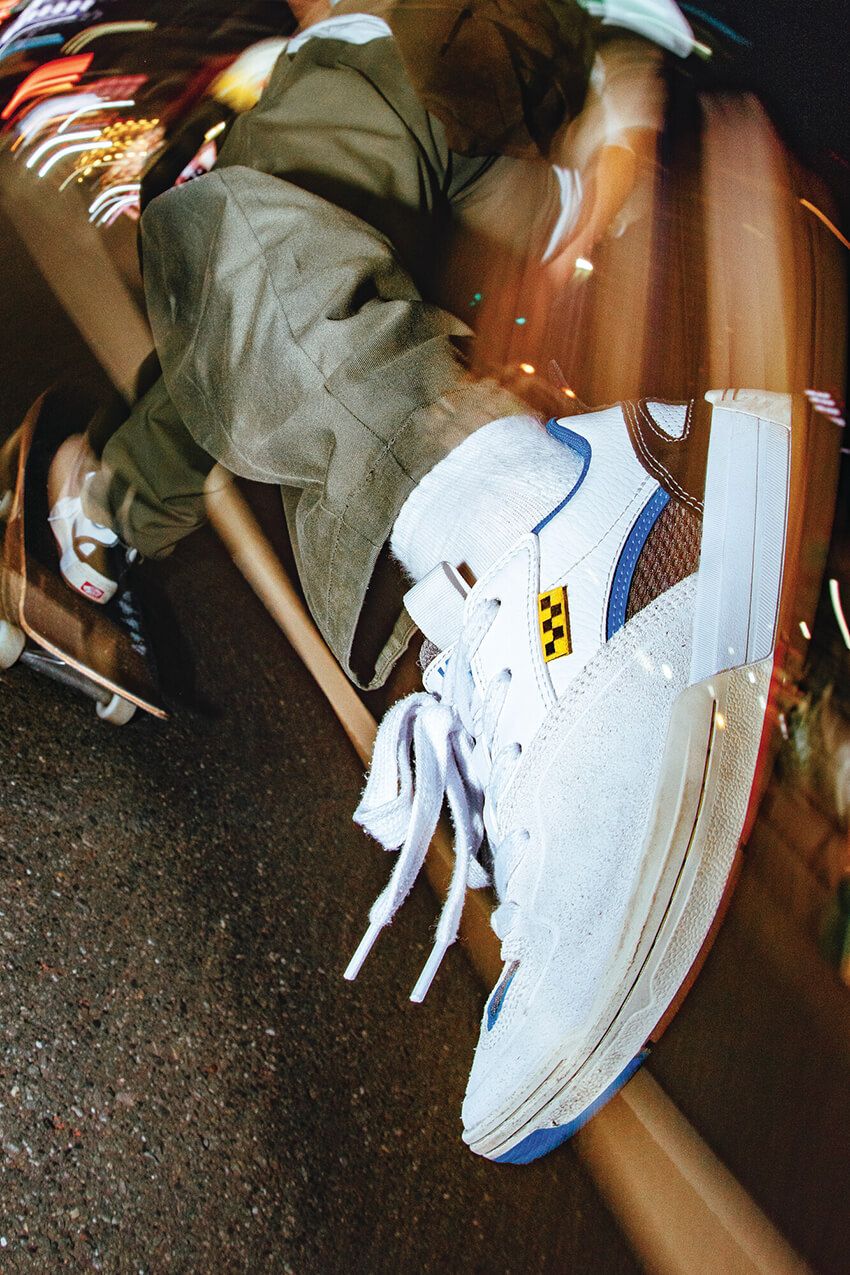 ロゴもレトロに！ヴァンズから2000年代初期のスケシューを彷彿させる新作「ミキシャ」が登場 - 1枚目の画像