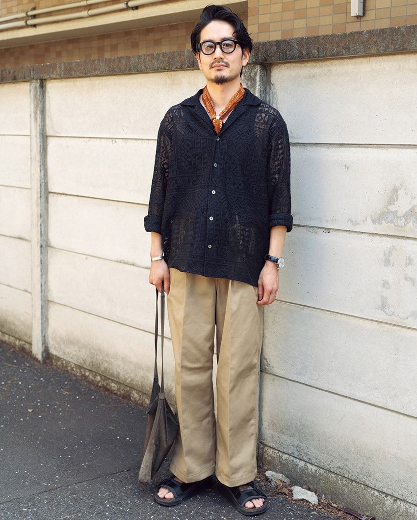 「通気性抜群のアイテム」をセンスよく着こなす11人の大人たち！夏の街角でキャッチ - 8枚目の画像