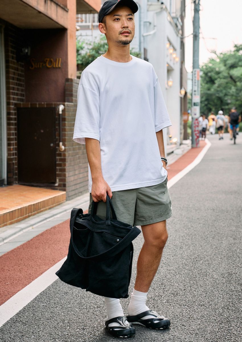 【気温40度に迫る日に】Tシャツ&短パン姿が格好良い6人のスナップ集。真夏を乗り切るコーデ好例を紹介 - 4枚目の画像