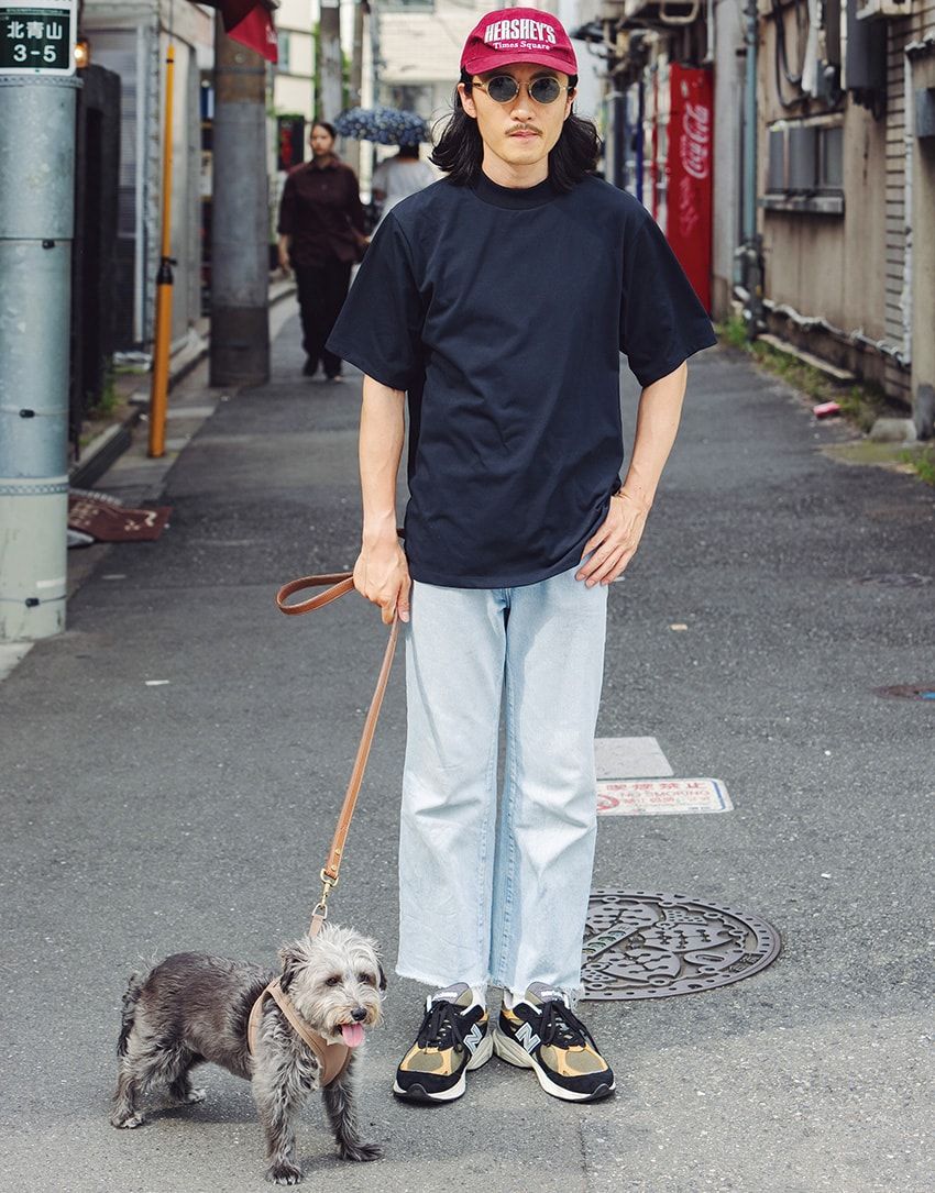 30、40代の“薄色デニム”スタイル8選！街角スナップから探る「サマーデニムの新潮流」 - 4枚目の画像