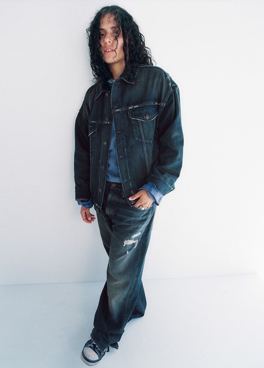 「GAP」がMADに！マッドハッピーとの協業でアーカイブから41アイテムを再構築 - 1枚目の画像