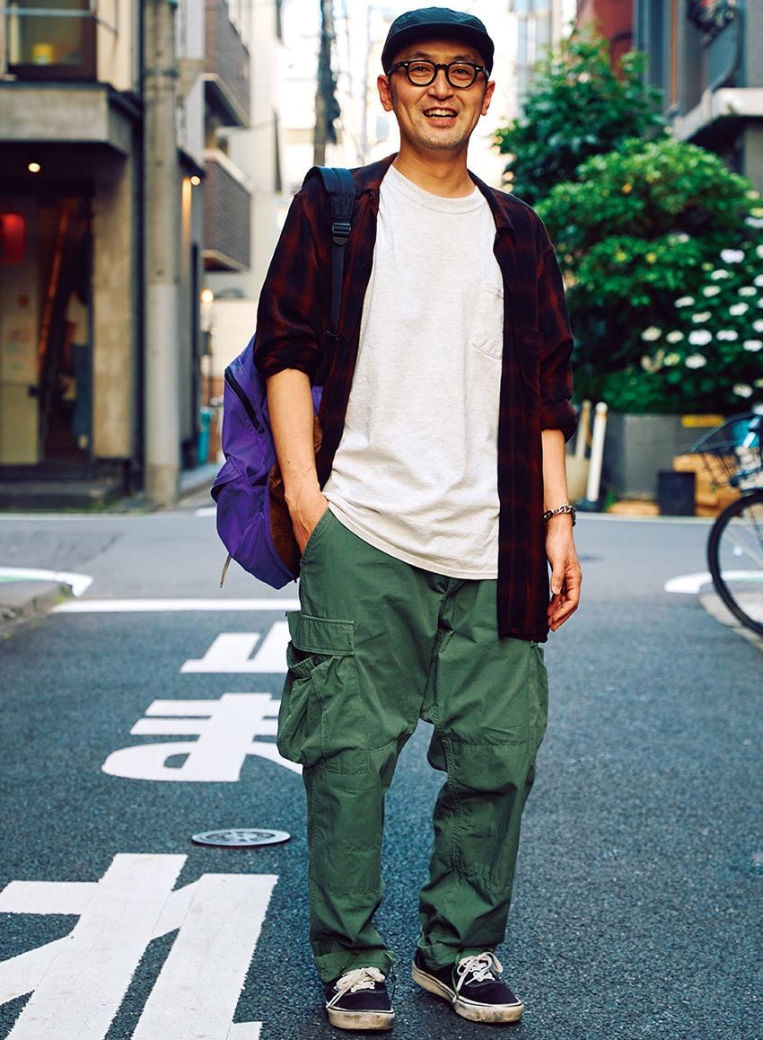 大人キャップの新常識「浅めに被って明るく、軽快に」。街角の14人のコーデに見る最新事情 - 6枚目の画像