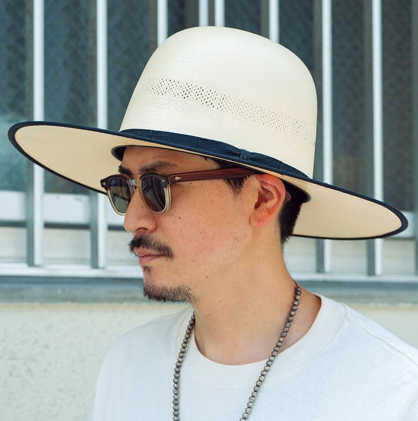 大人の夏ハットは「幅広ブリムでアクセント」が新常識！街角の体現者9名をスナップ - 7枚目の画像