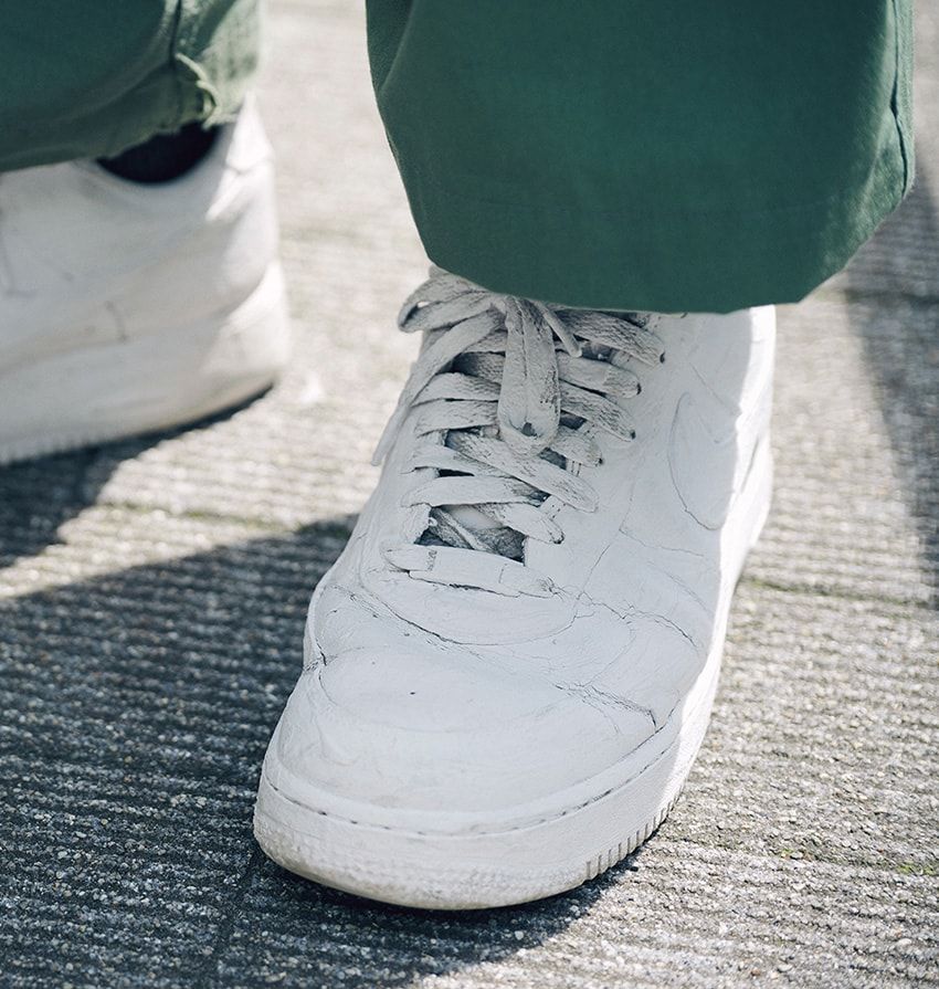 最短でコーデに統一感を！“ブランド揃え”で巧みに着こなす街角の6人 - 13枚目の画像